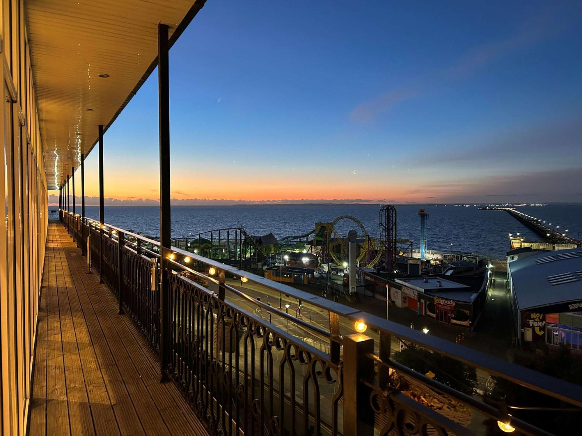 Park Inn By Radisson Palace Southend-on-Sea Kültér fotó