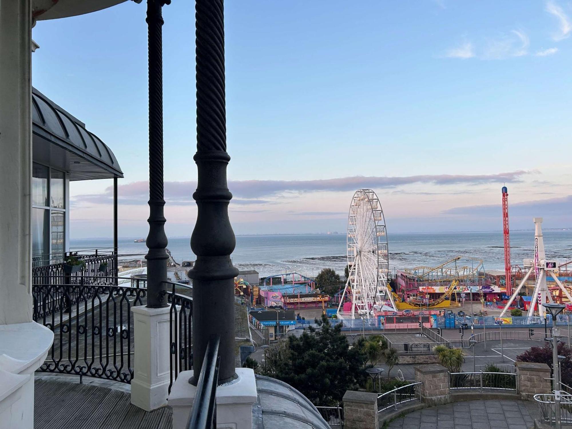 Park Inn By Radisson Palace Southend-on-Sea Kültér fotó